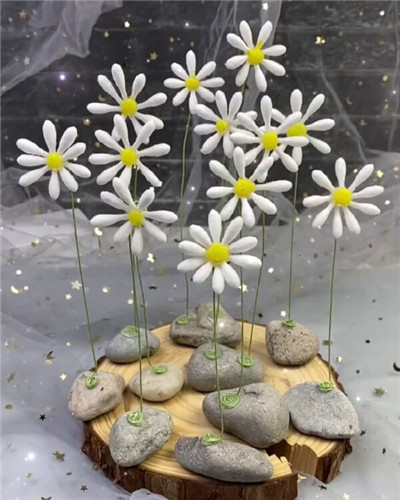 亲子手工 - 用棉签制作小花