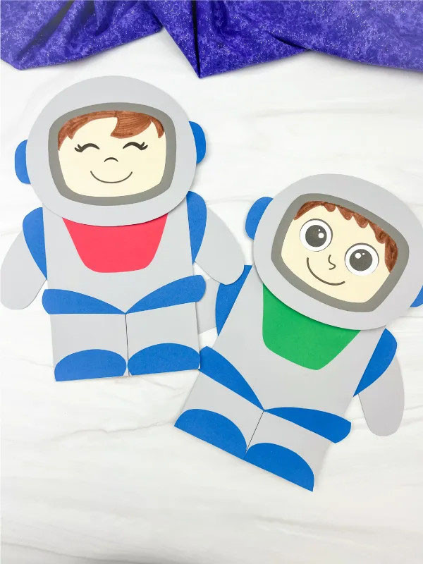 纸袋木偶 - 宇航员